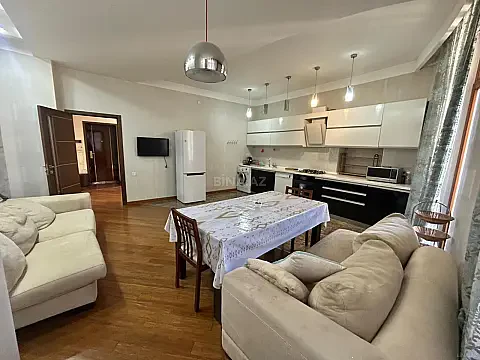 Kirayə verilir 3 otaqlı mənzil 170 m² — Bakı 3 otaq 170.00 m²