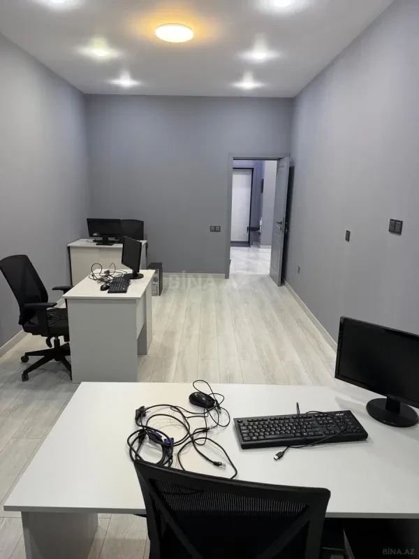Kirayə verilir 3 otaqlı ofis 137 m²
