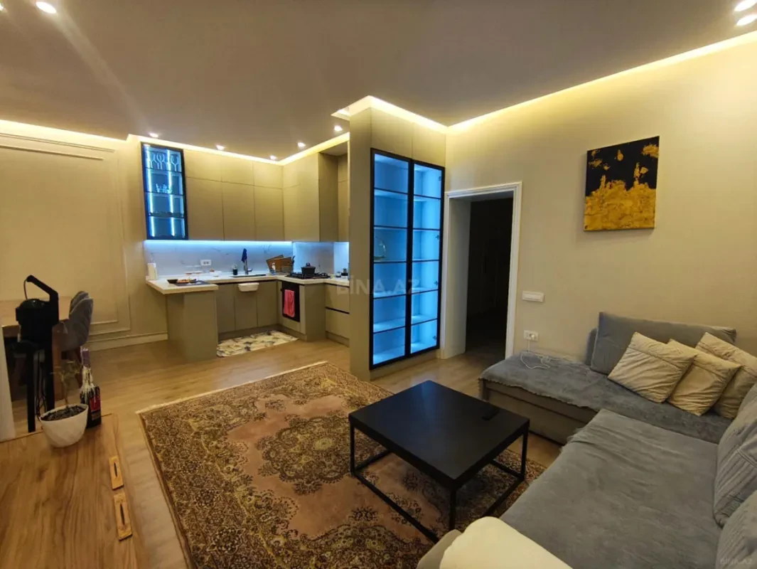 Satılır 2 otaqlı mənzil 68 m²