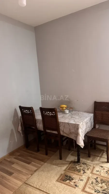 Satılır 4 otaqlı mənzil 70 m²