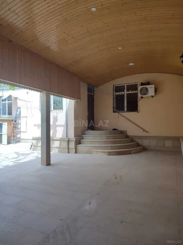 Satılır 5 otaqlı həyət evi 160 m²