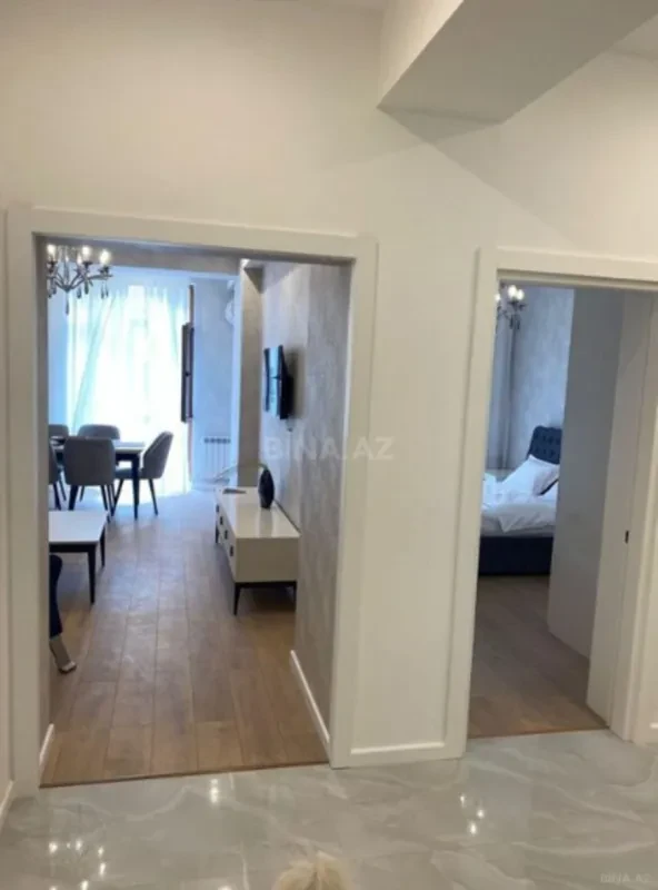Kirayə verilir 2 otaqlı mənzil 70 m²