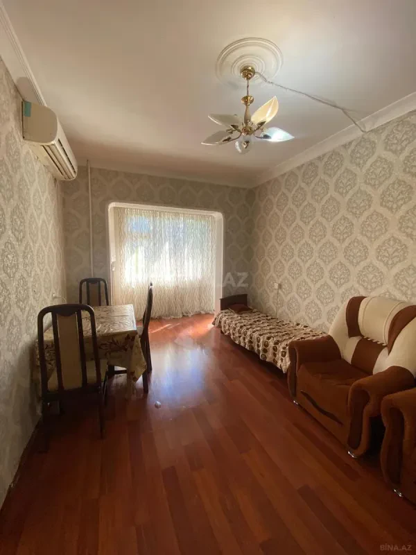 Kirayə verilir 2 otaqlı mənzil 50 m²
