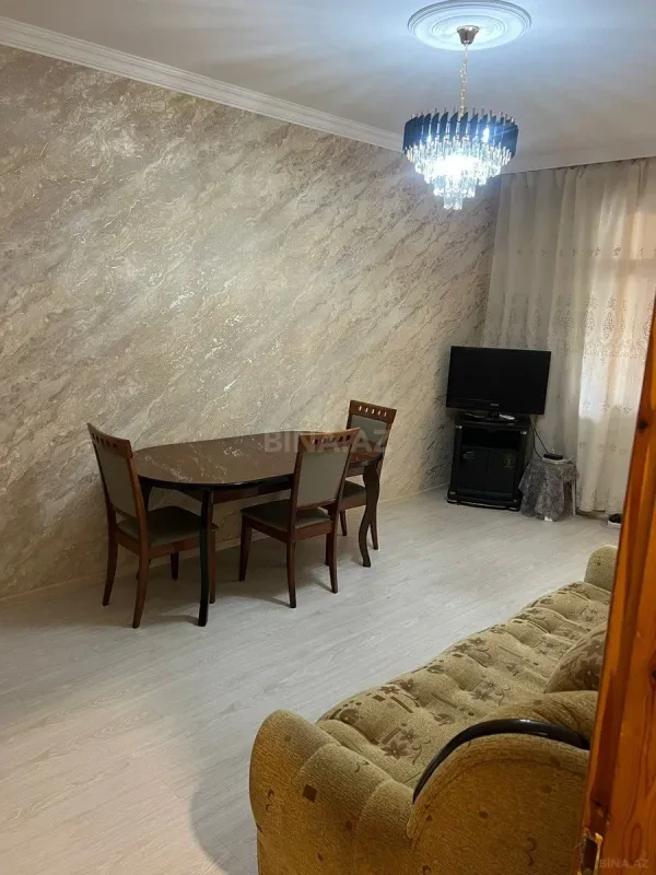 Kirayə verilir 2 otaqlı mənzil 55 m²
