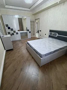 Kirayə verilir 2 otaqlı mənzil 75 m² — Bakı 2 otaq 75.00 m²