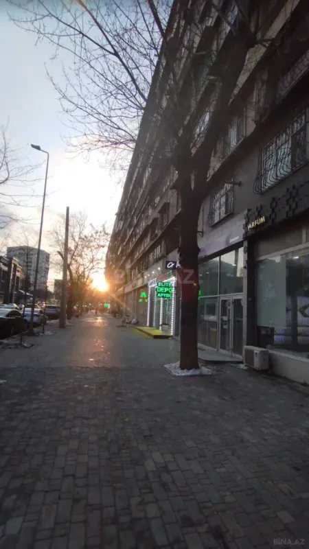 Satılır 5 otaqlı mənzil 116 m²