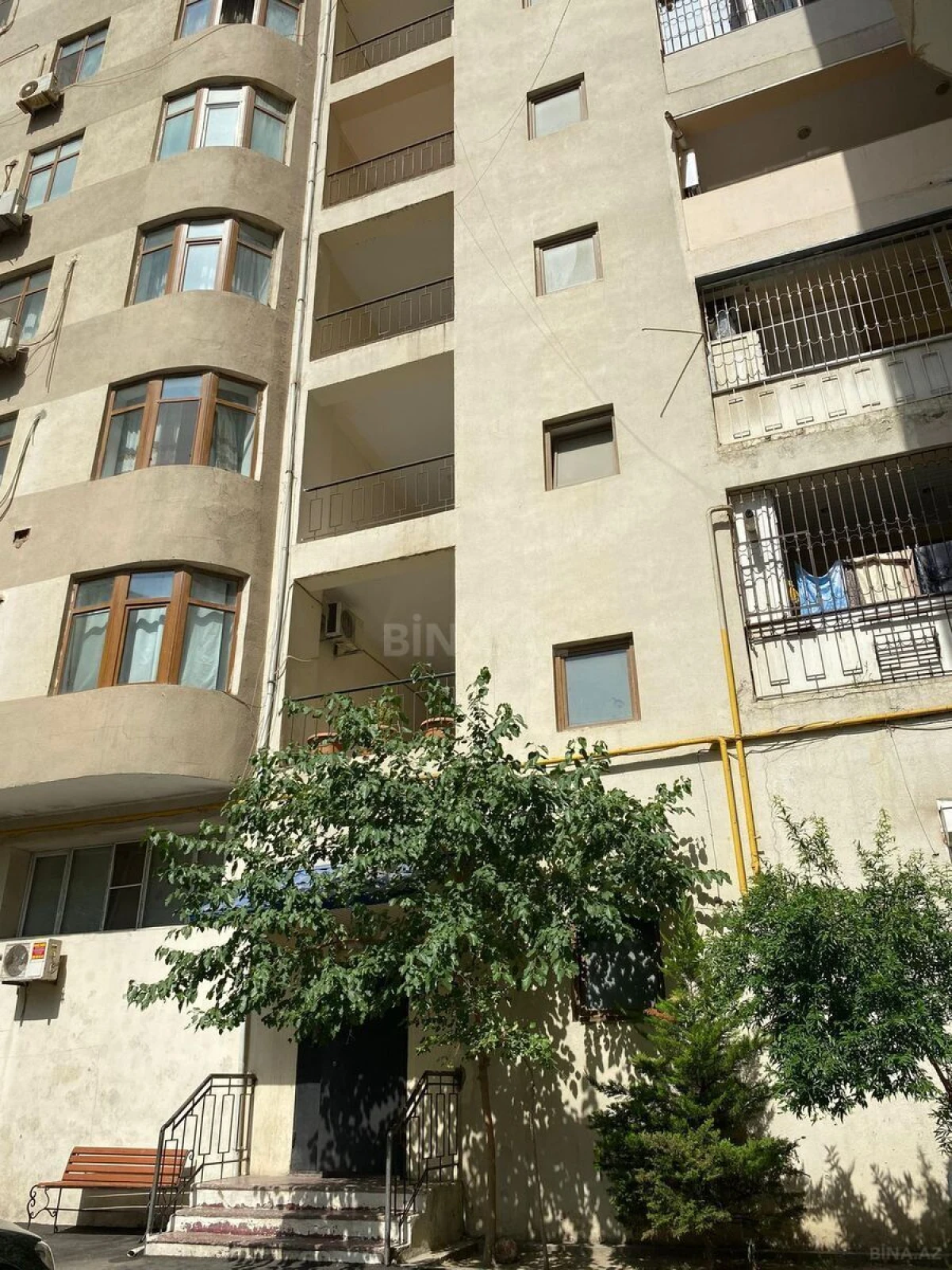 Satılır 2 otaqlı mənzil 92 m²