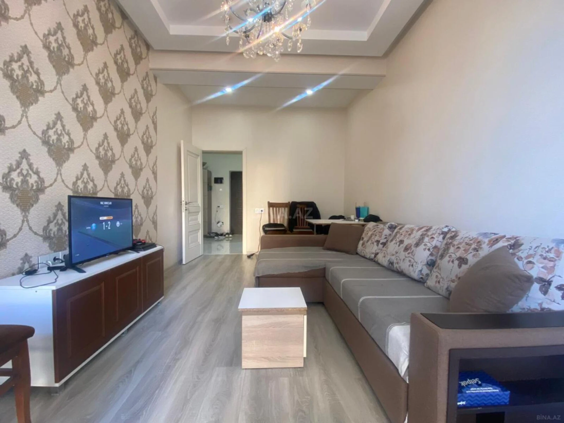 Kirayə verilir 2 otaqlı mənzil 64 m²