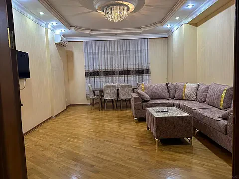 Kirayə verilir 3 otaqlı mənzil 120 m² — Bakı, Nəsimi 3 otaq 120.00 m²