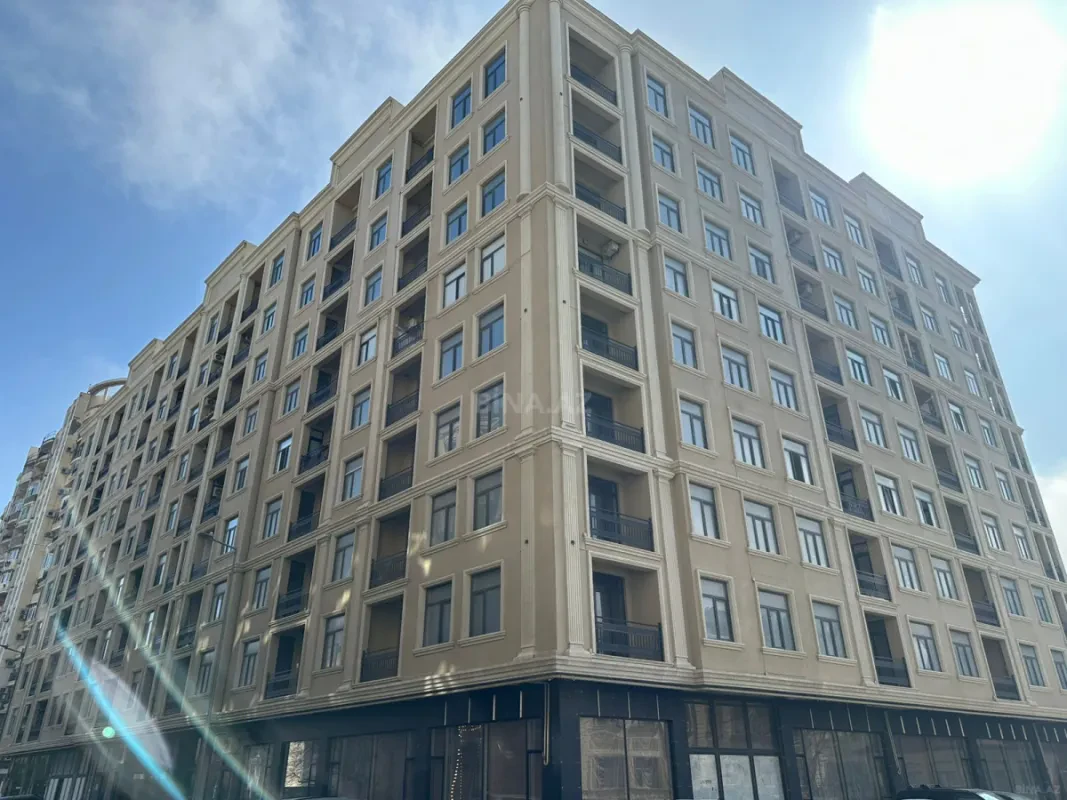 Satılır 3 otaqlı mənzil 118 m²