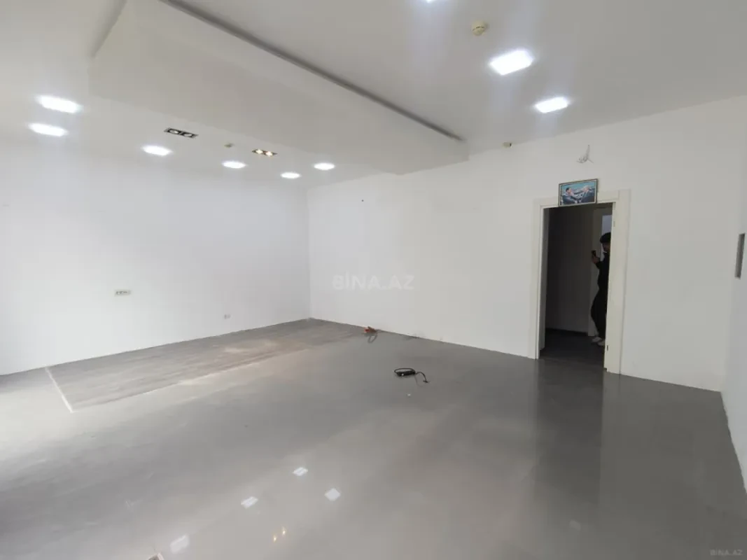 Kirayə verilir obyekt 130 m²
