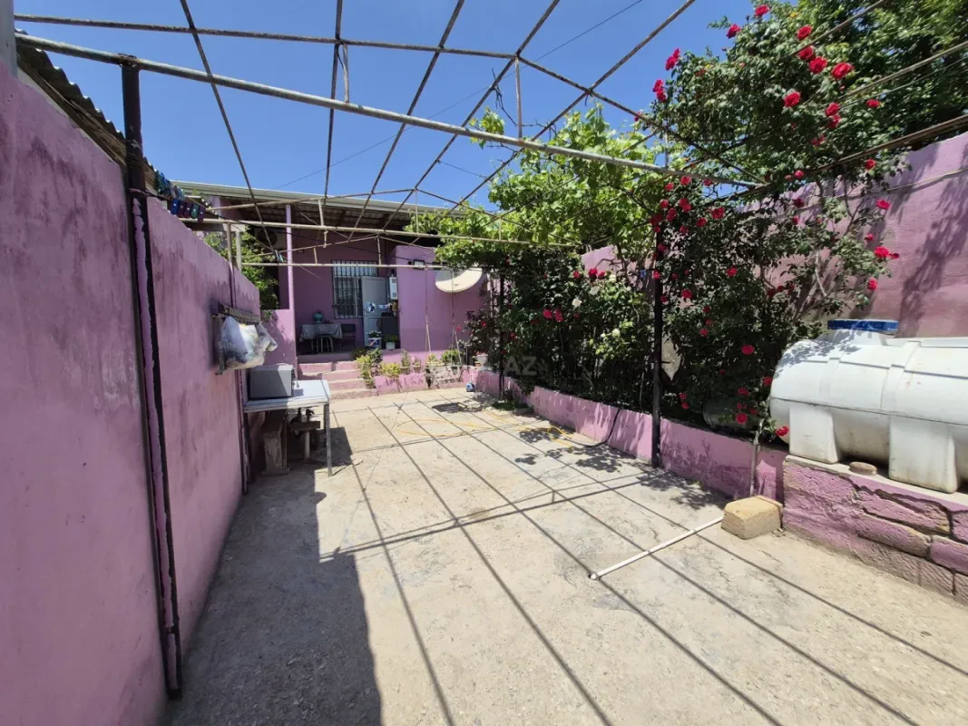 Satılır 5 otaqlı həyət evi 200 m²