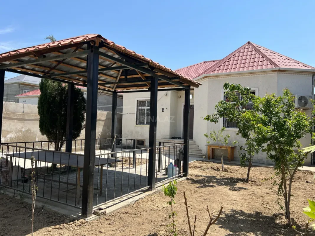 Satılır 3 otaqlı həyət evi 120 m²