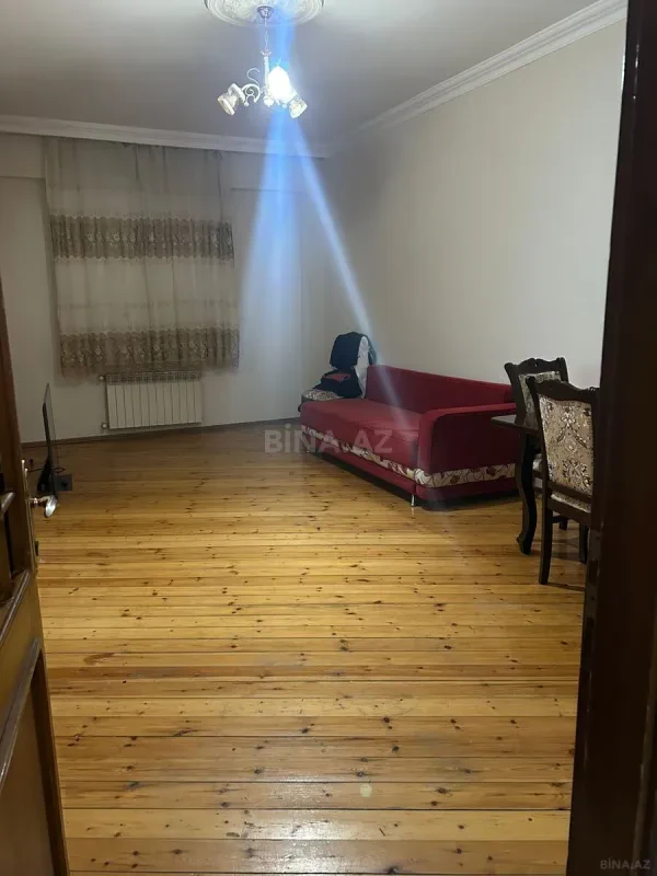 Satılır 2 otaqlı mənzil 68 m²