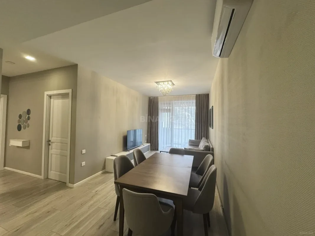 Satılır 3 otaqlı mənzil 83 m²