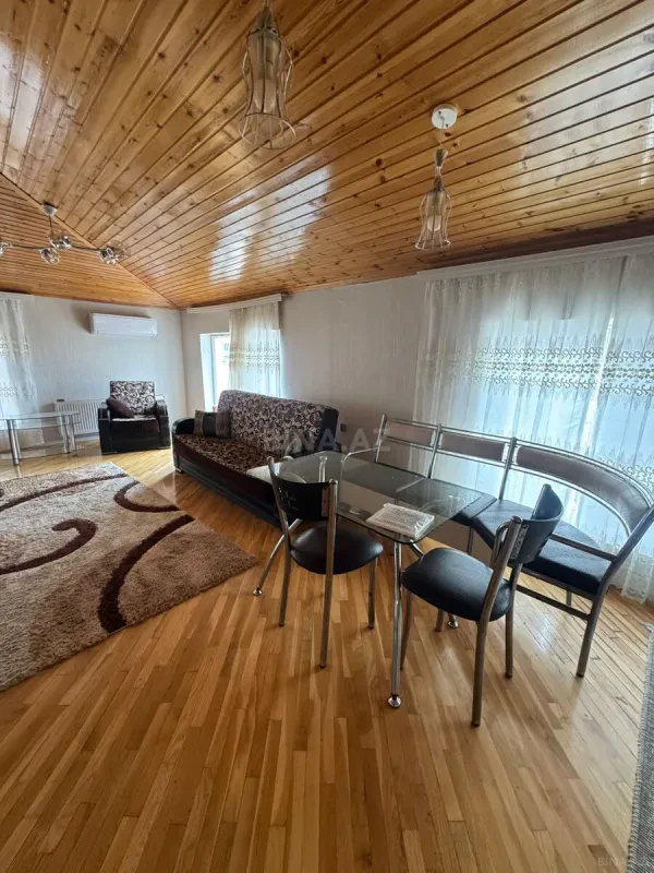 Kirayə verilir 3 otaqlı mənzil 125 m²
