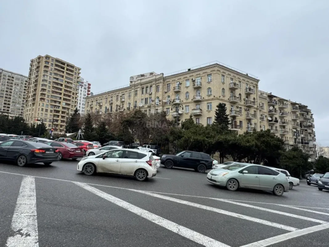 Satılır 3 otaqlı mənzil 75 m²