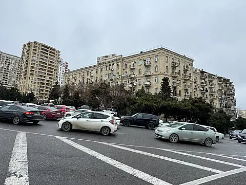 Satılır 3 otaqlı mənzil 75 m² — Bakı 3 otaq 75.00 m²