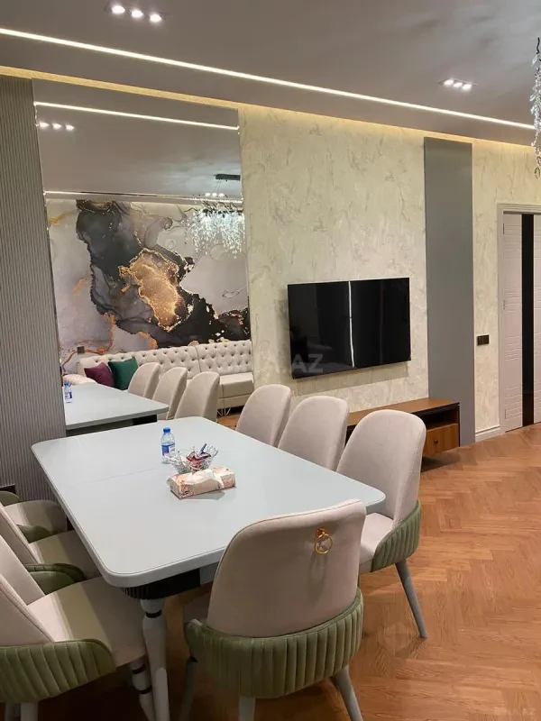 Kirayə verilir 2 otaqlı mənzil 100 m²