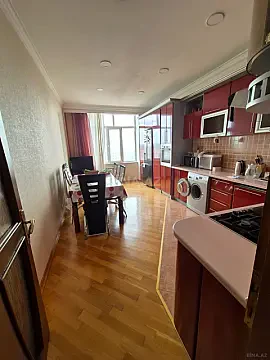 Satılır 3 otaqlı mənzil 120 m² — Bakı, Nəsimi 3 otaq 120.00 m²