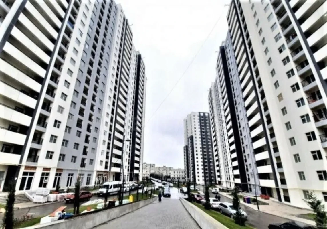 Satılır 3 otaqlı mənzil 95 m²