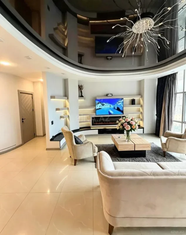 Kirayə verilir 2 otaqlı mənzil 110 m²