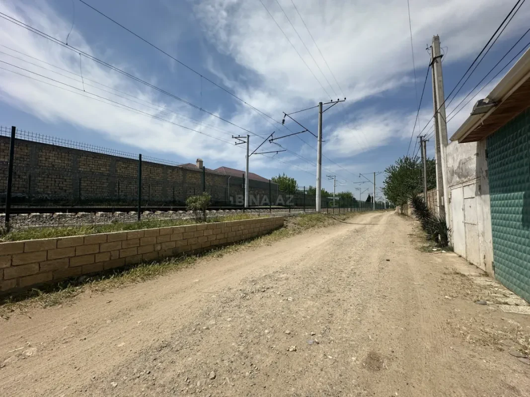 Satılır 7 otaqlı həyət evi 250 m²