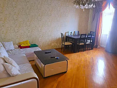 Satılır 3 otaqlı mənzil 135 m² — Bakı, Nizami 3 otaq 135.00 m²