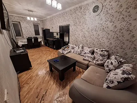Kirayə verilir 3 otaqlı mənzil 80 m² — Bakı, Nizami 3 otaq 80.00 m²