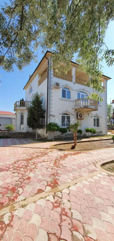 Kirayə verilir 5 otaqlı həyət evi 200 m²