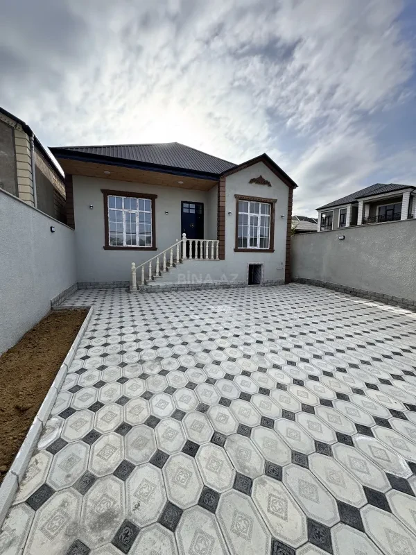 Satılır 4 otaqlı həyət evi 100 m²