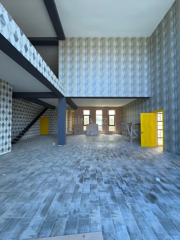 Satılır 8 otaqlı həyət evi 550 m²