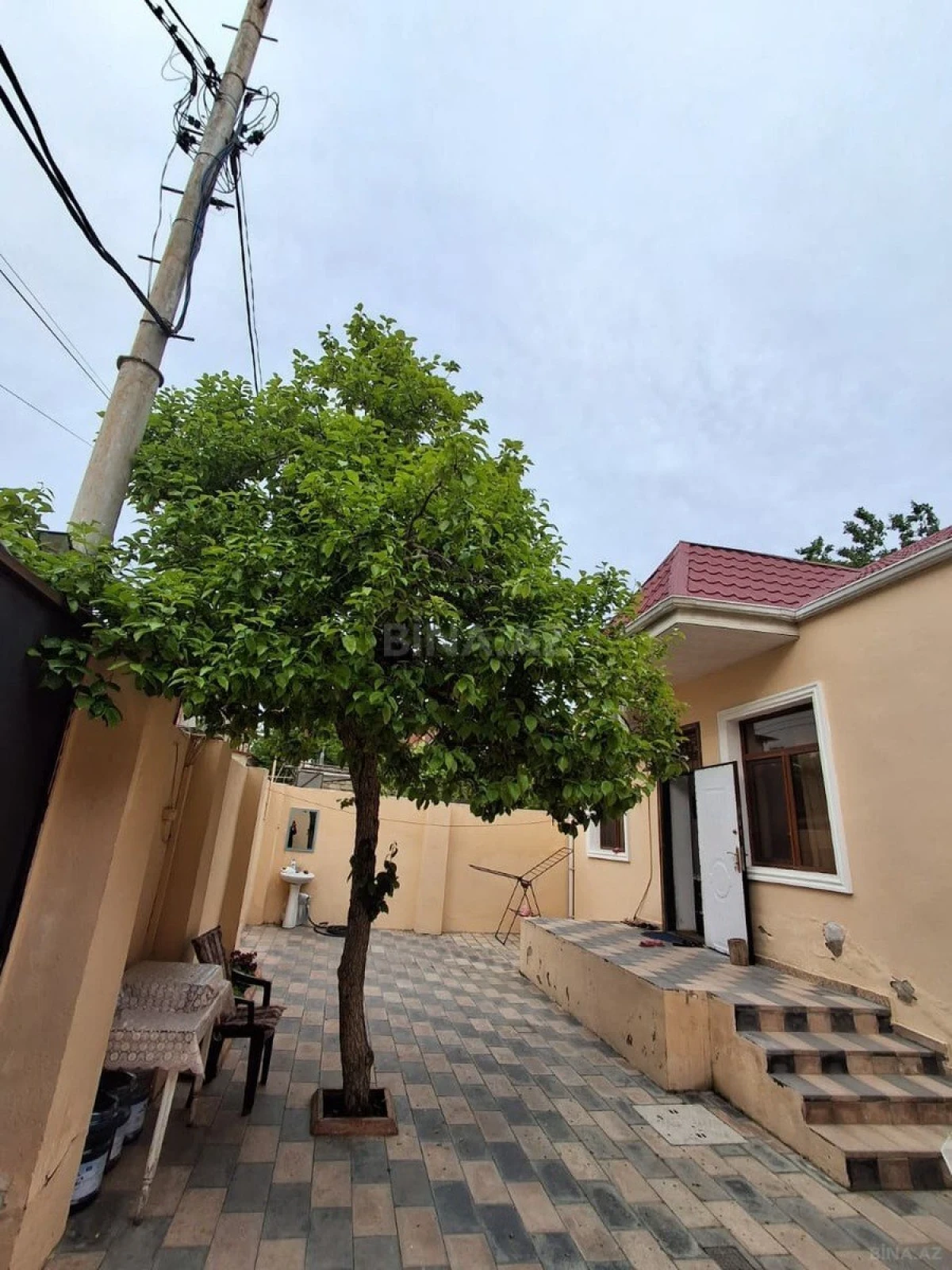 Satılır 3 otaqlı həyət evi 120 m²