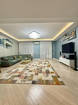 Satılır 3 otaqlı mənzil 130 m² — Bakı 3 otaq 130.00 m²