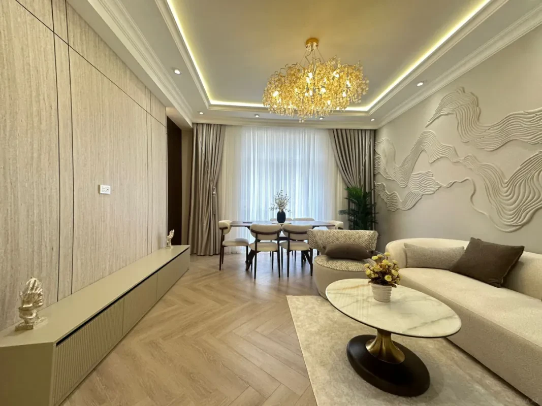 Satılır 3 otaqlı mənzil 137 m²
