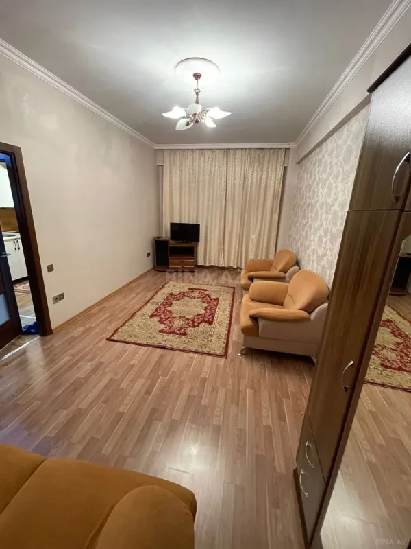 Kirayə verilir 1 otaqlı mənzil 50 m²
