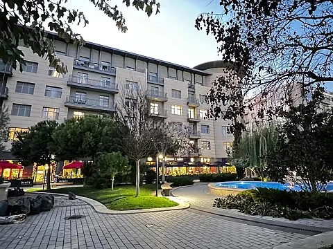Satılır 5 otaqlı mənzil 202 m² — Bakı 5 otaq 202.00 m²