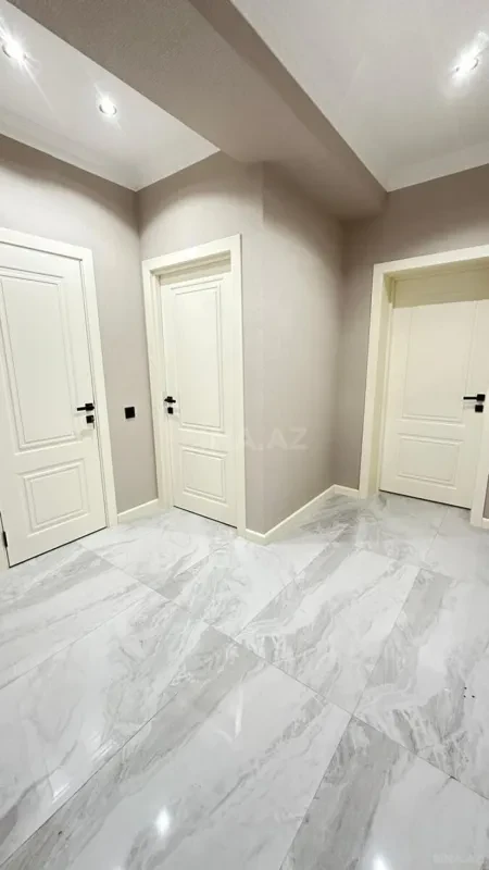 Satılır 2 otaqlı mənzil 58 m²