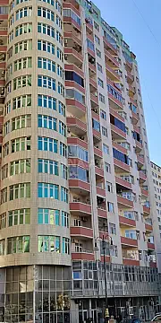 Satılır 3 otaqlı mənzil 130 m² — Bakı 3 otaq 130.00 m²