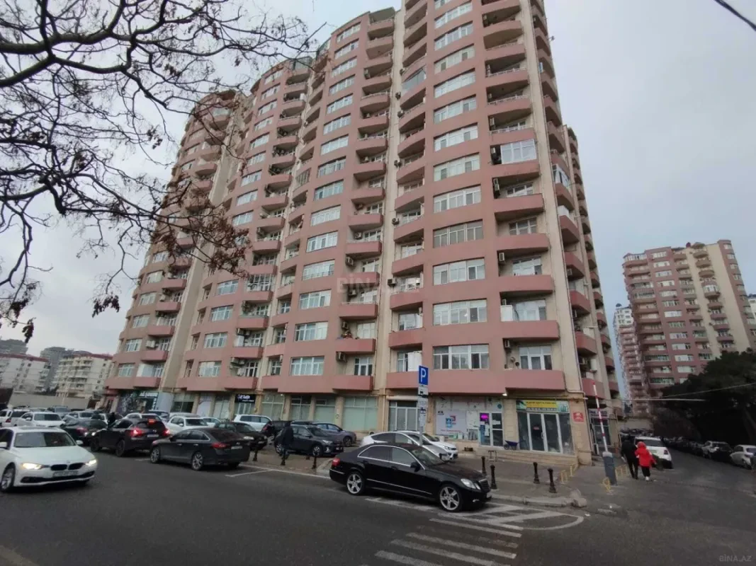 Satılır 2 otaqlı mənzil 64 m²