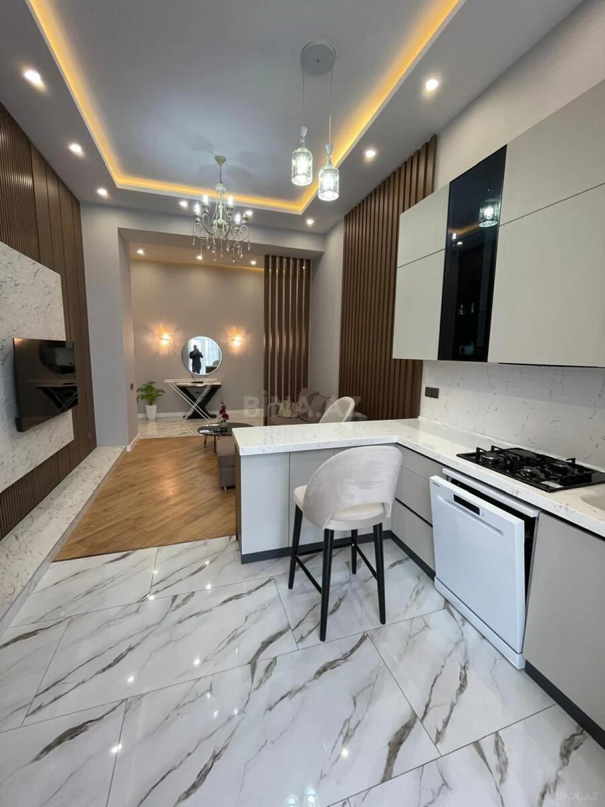 Kirayə verilir 2 otaqlı mənzil 65 m²