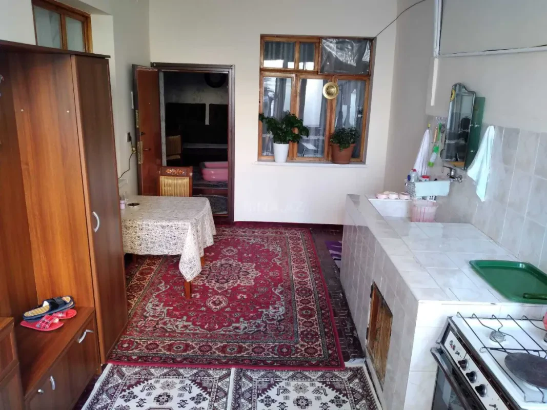Satılır 4 otaqlı həyət evi 161 m²