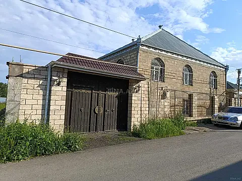 Satılır 7 otaqlı həyət evi 250 m² — Goranboy 7 otaq 250.00 m²