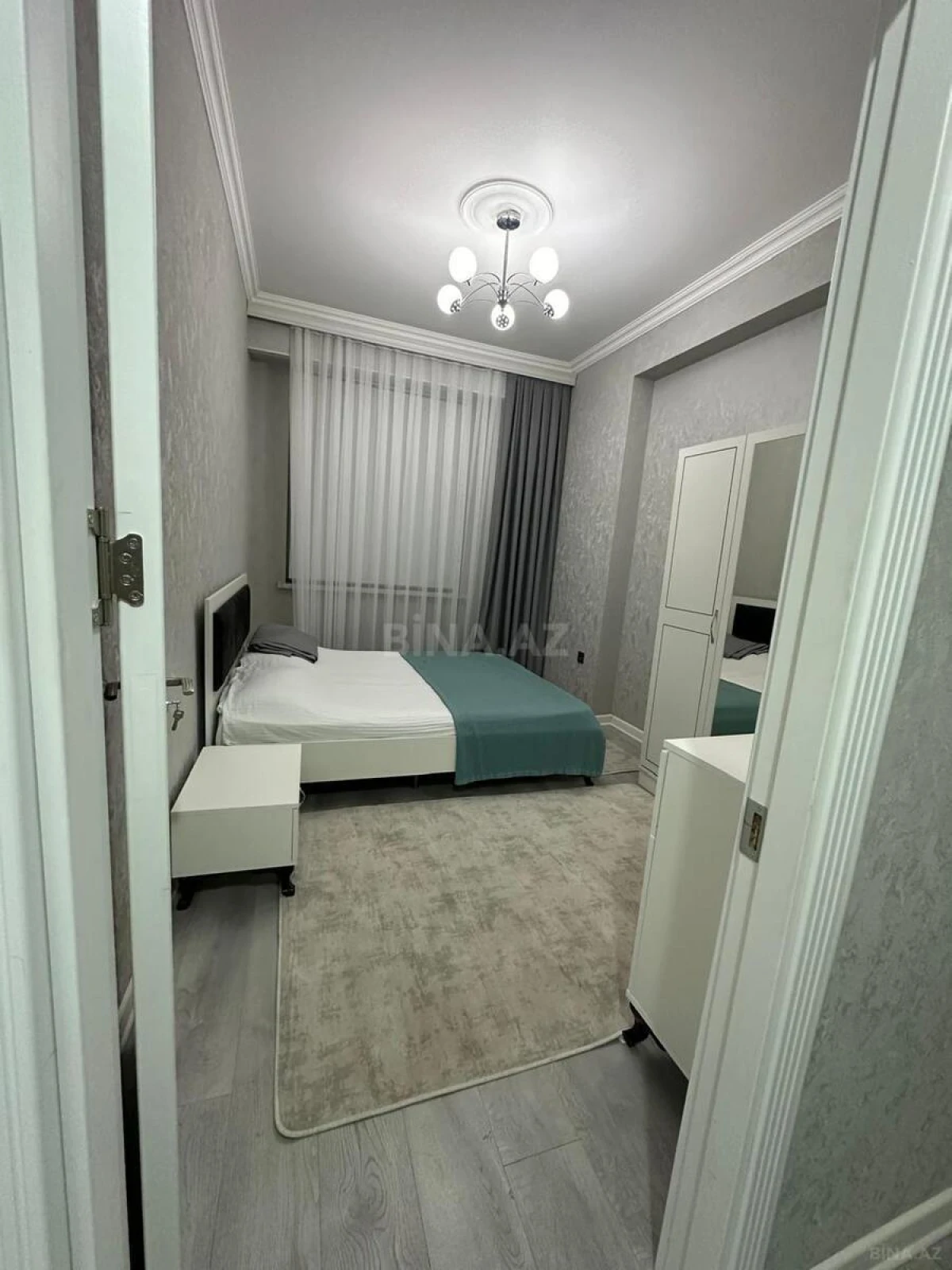 Kirayə verilir 2 otaqlı mənzil 70 m²