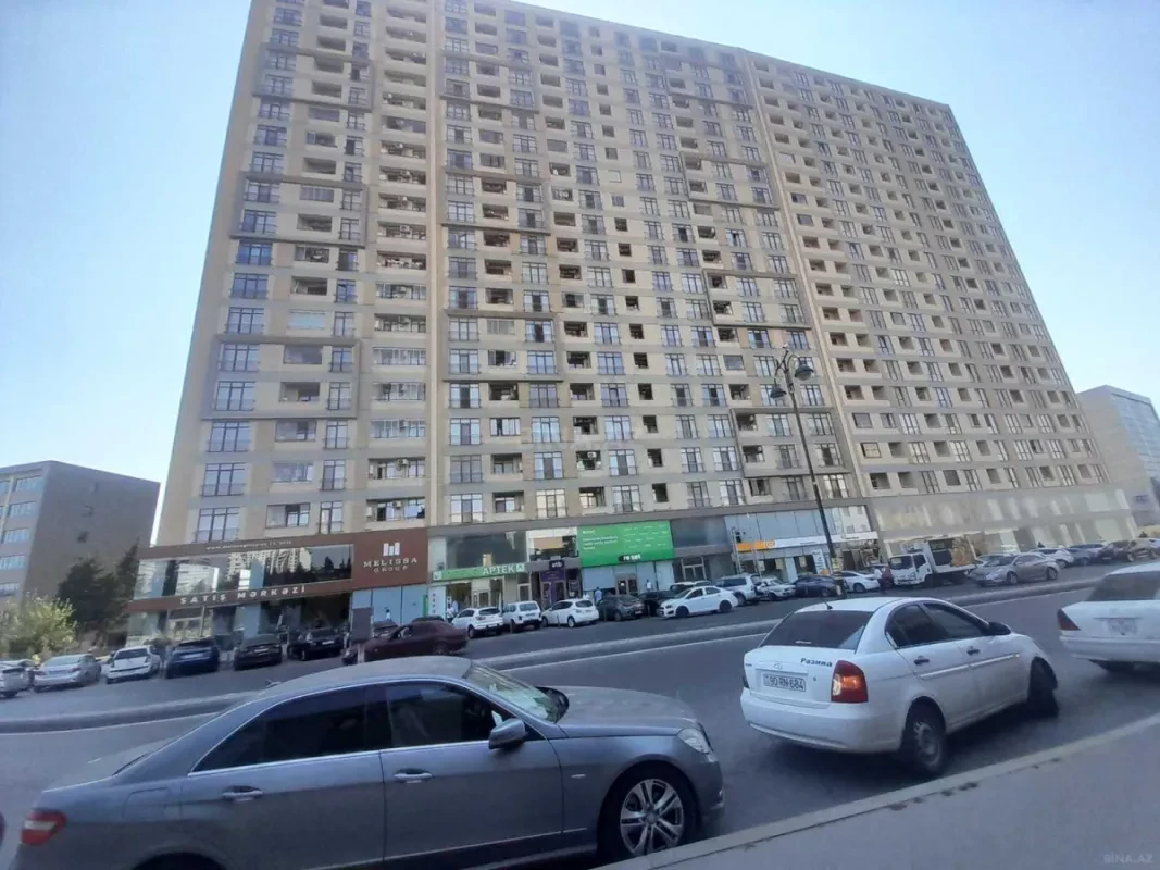 Kirayə verilir 2 otaqlı mənzil 90 m²