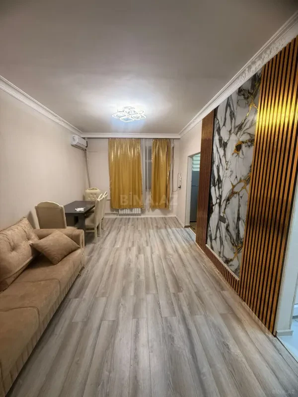 Kirayə verilir 2 otaqlı mənzil 60 m²