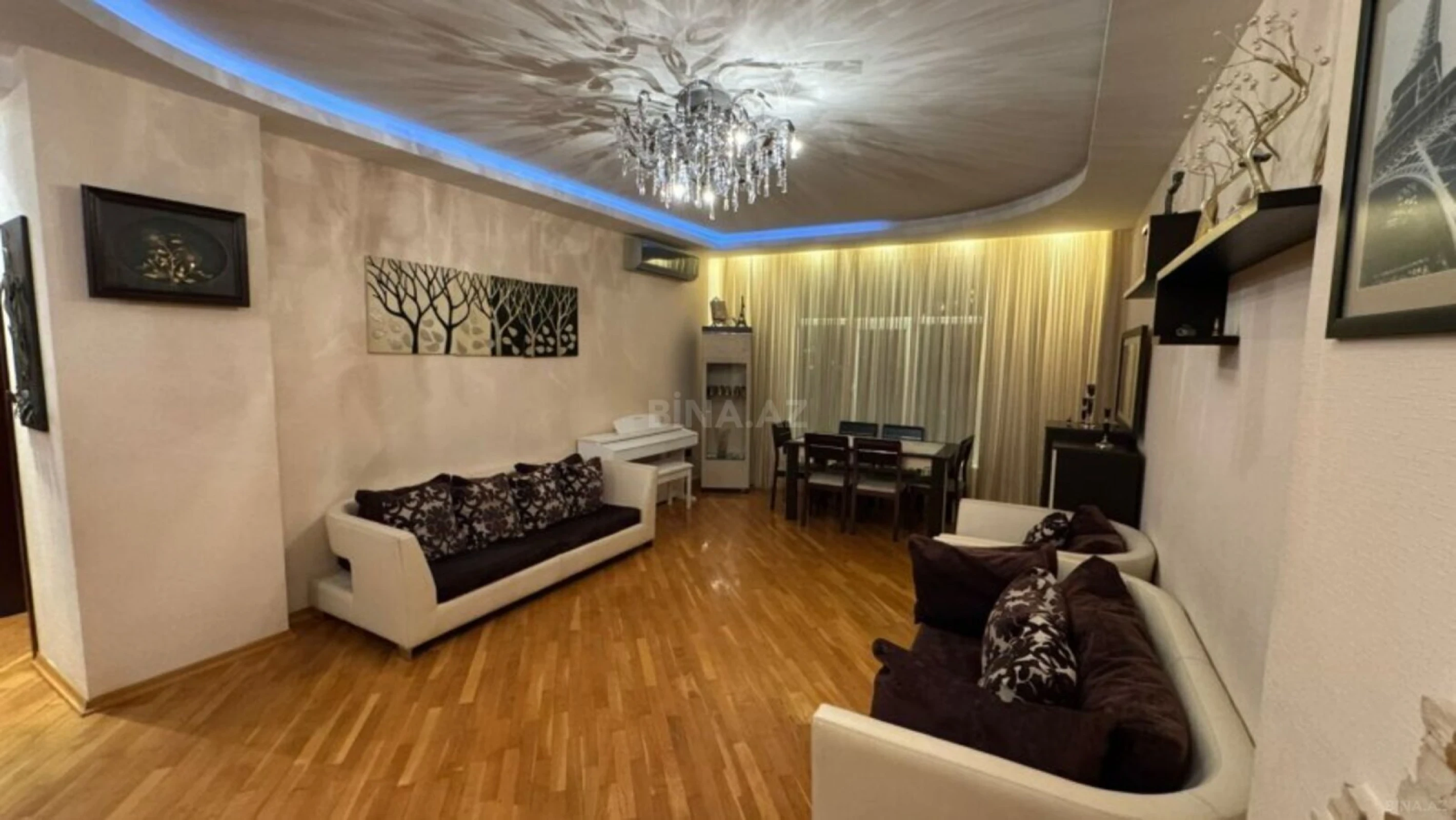 Satılır 3 otaqlı mənzil 148 m²