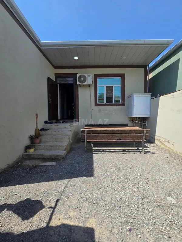 Satılır 4 otaqlı həyət evi 100 m²