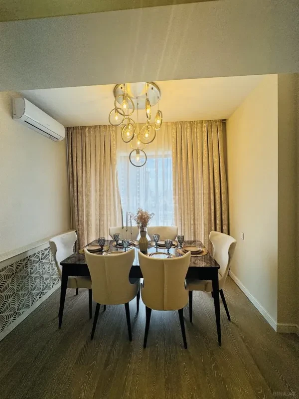 Satılır 2 otaqlı mənzil 68 m²