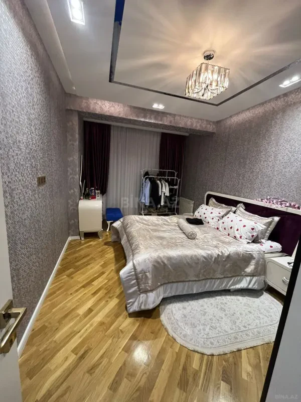 Satılır 3 otaqlı mənzil 102 m²